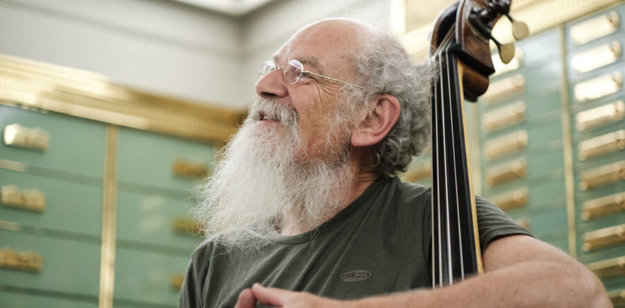 Der Kontrabass…einmal anders…